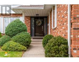 7 Bahama Bay, St Catharines, ON L2M7W2 Photo 4