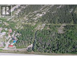100 Mount Fable Drive, Exshaw, AB T0L2C0 Photo 3