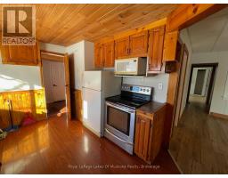 Bedroom 2 - 560 John Street N, Gravenhurst, ON P1P1G2 Photo 5