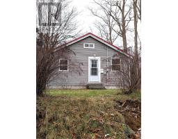Eat in kitchen - 165 St Phillips Street, Bridgewater, NS B4V1W6 Photo 2