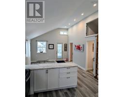 Bath (# pieces 1-6) - 165 St Phillips Street, Bridgewater, NS B4V1W6 Photo 5