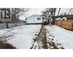 Bedroom - 310 Louis Avenue, Maple Creek, SK S0N1N0 Photo 5