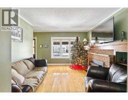 Primary Bedroom - 1566 Hall Avenue, Windsor, ON N8X4R7 Photo 5