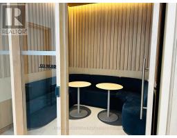 Foyer - 3612 395 Square One Drive, Mississauga, ON L5B0P6 Photo 5