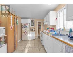 Foyer - 61 Tennyson Street, Woodstock, ON N4S8B3 Photo 2