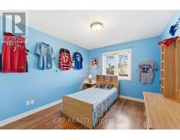 229 Dunraven Drive, Image 3