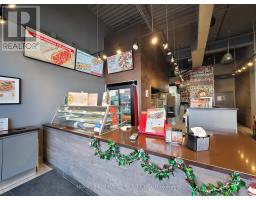 2 106 Silvercreek Parkway N, Guelph, ON N1H7B4 Photo 3