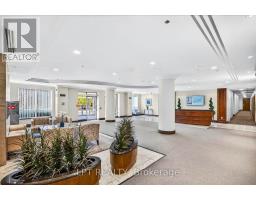 Bedroom 2 - Ph 06 51 Baffin Court, Richmond Hill, ON L4B4P6 Photo 5