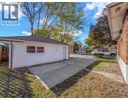 Kitchen - 1705 07 Alexis Rd, Windsor, ON N8Y4P6 Photo 3