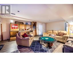 Living room - 138 Orchard Heights Drive, Clarington, ON L1B1J7 Photo 2