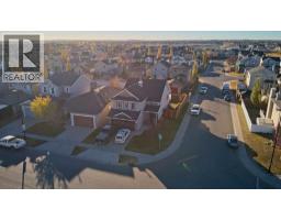 Bedroom - 239 Sagewood Drive, Airdrie, AB T4B3A7 Photo 2