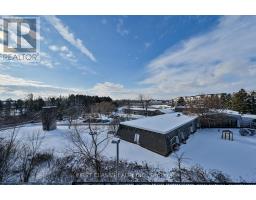 223 8 Steckley House Lane, Richmond Hill, ON L4S0N1 Photo 5