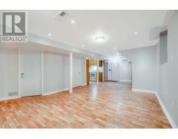 Kitchen - Bsmt 7236 Tippett Court, Mississauga, ON L5W1E6 Photo 4
