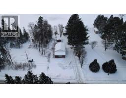 Bedroom - 1040 Route 215, Saintfrancoisdemadawaska, NB E7A1G9 Photo 2