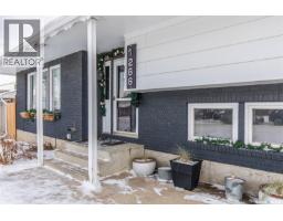 Bedroom - 1266 Maybery Crescent, Moose Jaw, SK S6H7B4 Photo 4