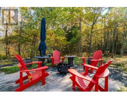 Kitchen - 2891 Brady Drive, Severn, ON P0E1N0 Photo 3