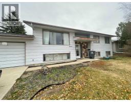 Foyer - 1020 1 Street W, Kindersley, SK S0L1S0 Photo 5