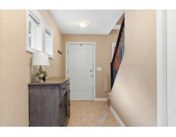 Laundry room - 28 1175 7th Avenue Hope, Hope, BC V0X1L4 Photo 4