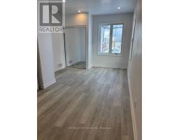 Bedroom 3 - 30 Fourth Avenue, Timmins, ON P4N7C2 Photo 4