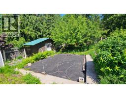 3pc Bathroom - 8496 B Procter Road E, Procter, BC V1L0B7 Photo 5