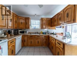 Bath (# pieces 1-6) - 5205 Rte 117, Baiesainteanne, NB E9A1C3 Photo 4