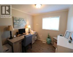 Dining room - 3002 33 Ave S, Lethbridge, AB T1K7K1 Photo 2