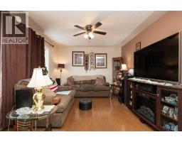 Bedroom - 602 27 Street N, Lethbridge, AB T1H3W7 Photo 4