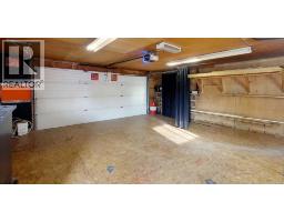 Dining room - 4323 9 Avenue, Edson, AB T7E1B4 Photo 5