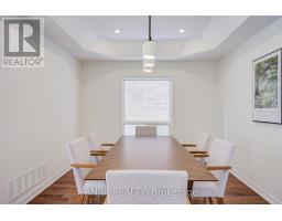 Primary Bedroom - 23 Grey Wing Avenue, Georgina, ON L4P0B7 Photo 5