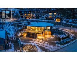 Partial bathroom - 941 Redstone Drive, Rossland, BC V0G1Y0 Photo 2