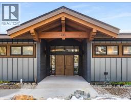 Full bathroom - 941 Redstone Drive, Rossland, BC V0G1Y0 Photo 4