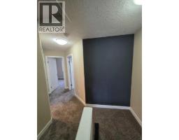 Living room - 2216 18 Avenue, Coaldale, AB T1M1G3 Photo 2