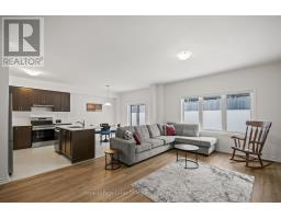 Foyer - 345 Mceachern Lane, Gravenhurst, ON P1P0H8 Photo 4