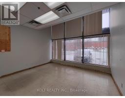 60 Novopharm Court, Toronto, ON M1B2K9 Photo 3