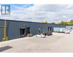 62 Novopharm Court, Toronto, ON M1B2K9 Photo 2