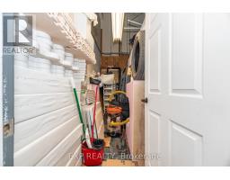 3 3232 Steeles Avenue W, Vaughan, ON L4K4C8 Photo 2