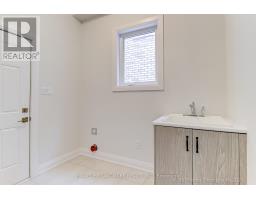 241 Seguin Street, Richmond Hill, ON L4E2Y5 Photo 5