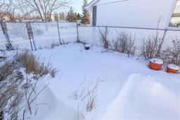 Dining room - 144 Sansome Avenue, Winnipeg, MB R3K0P4 Photo 2