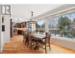 Kitchen - 7 Birchway Place, Halton Hills, ON L7J2X4 Photo 4