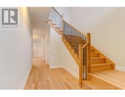 219 Seguin Street, Richmond Hill, ON L4E2Y9 Photo 2