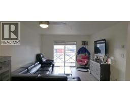 Living room - 256 Hastings Avenue Unit 206, Penticton, BC V2A2V6 Photo 2