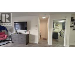 Primary Bedroom - 256 Hastings Avenue Unit 206, Penticton, BC V2A2V6 Photo 5