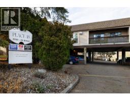 Full bathroom - 2200 40 Street Unit 1, Vernon, BC V1T7P2 Photo 3