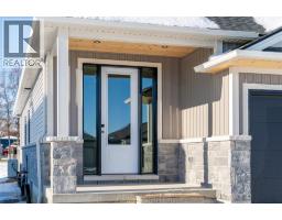 4pc Bathroom - 130 Cabot Trail, Chatham, ON N7L0A3 Photo 3