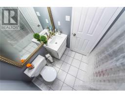 Family room - 136 Chipmunk Crescent, Brampton, ON L6R1B3 Photo 2