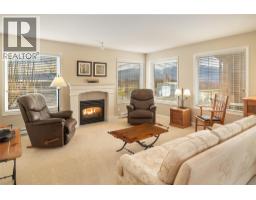 Living room - 3870 Brown Road Unit 211, West Kelowna, BC V4T2J5 Photo 3