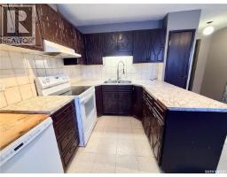 Living room - 20 4th Avenue E, Neilburg, SK S0M2C0 Photo 2