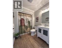 Bath (# pieces 1-6) - 40 Island View Lane, Sea Side, NB E8G0A8 Photo 3