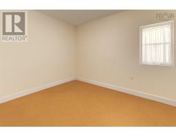 Foyer - 243 Pelham Street, Lunenburg, NS B0J2C0 Photo 5