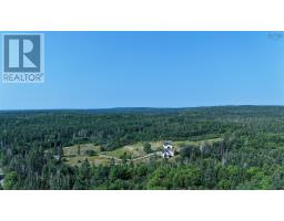 1520 Back Road, Image 2